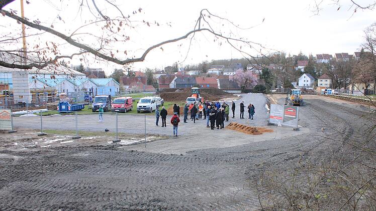 Kitzingen: "Eines der gr&ouml;&szlig;ten Projekte" - Bau des Hauses f&uuml;r Jugend und Familie gestartet