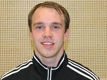 Jonas Hirning will mit der TSH in der Bezirksoberliga voll angreifen und oben mitmischen.