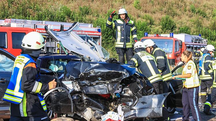 Auf der Autobahn  bei Höchstadt kommt es oft zu schweren Unfällen. Betroffenheit löste am Sonntag der Tod eines viermonatigen Säuglings auf der A3  nahe Schlüsselfeld aus. Foto: News5/Archiv