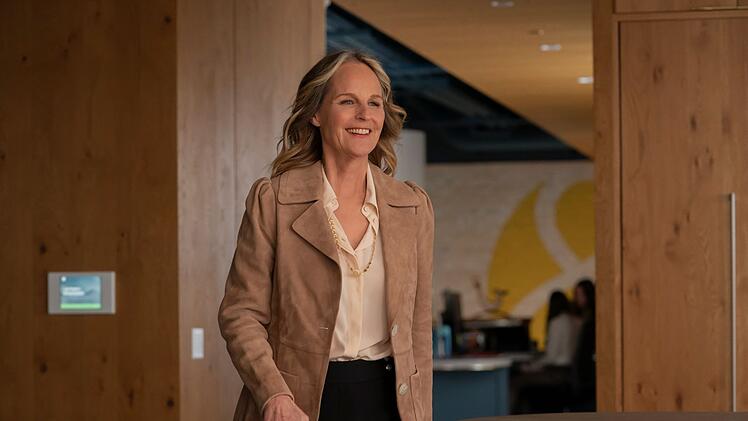 Zuletzt hatte Helen Hunt eine wiederkehrende Rolle als Tv-Produzenttin der HBO-Max-Comedyserie "Hacks".