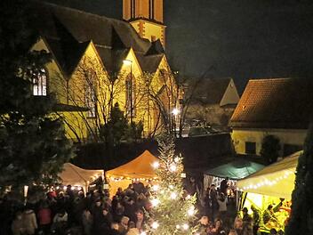 Weihnachtsmarkt in Euerdorf  Foto: Doris Bauer/Archiv