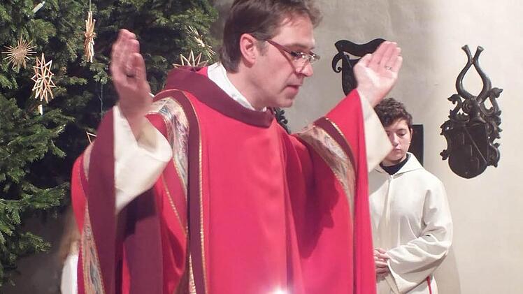 Pfarrer Stefan Alexander zelebrierte den Festgottesdienst.