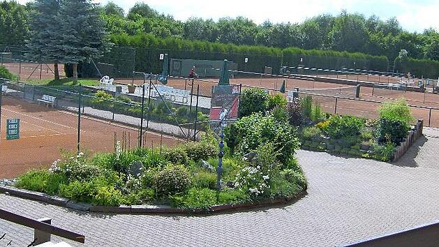 400&nbsp;000 Euro wird die Sanierung der Tennispl&auml;tze kosten. Die Gemeinde &uuml;bernimmt davon zehn Prozent: 40&nbsp;000 Euro.