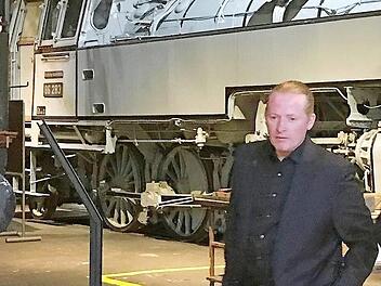 Joey Kelly motivierte bei seinem Auftritt im DDM in Neuenmarkt die oberfränkischen Unternehmer.