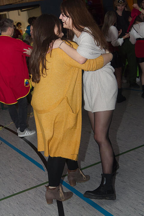 Fasching pur in der Grundschulturnhalle