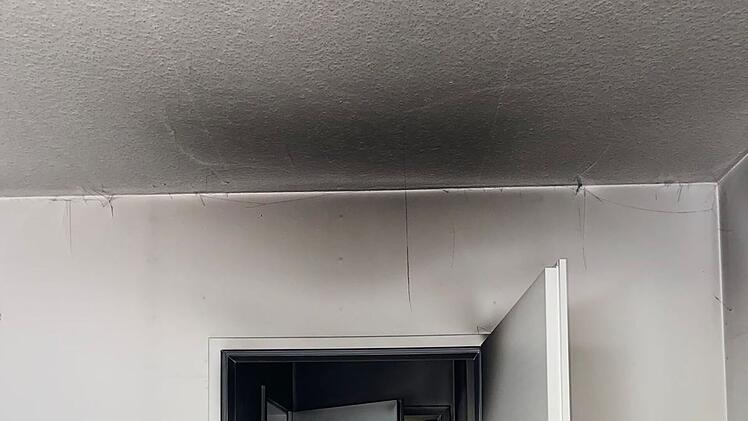 Schicksalsschlag in Nürnberg: Brand zerstört Zuhause von junger Familie