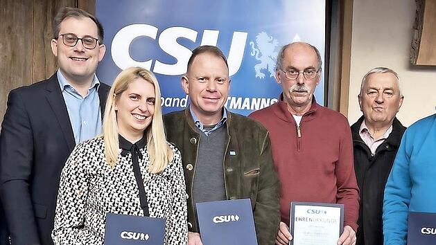 Landrat Thomas Bold, Ortsvorsitzender Florian Atzm&uuml;ller, Ruxandra Atzm&uuml;ller, Marcus Scholz, Otto Winter, Kurt Selbert, Winfried Heim, Landratskandidat Mario G&ouml;tz.