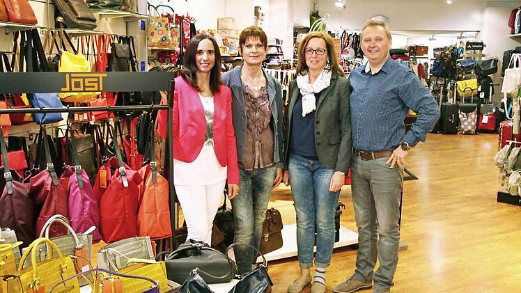 Ein gutes Team in Sachen Beratung und Angebot bilden "die Vier vom Kroack", Heike Hohmann (von links), Sylvia Seidel, Andrea und Günter Kroack. Foto: Horst Lange