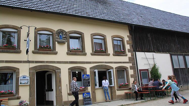 Das Gasthaus "Steinerne Hochzeit" am Kordigast Foto: Matthias Einwag
