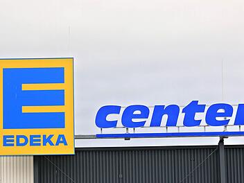Im oberfränkischen Marktredwitz (Kreis Wunsiedel) entsteht in den kommenden Jahren ein neues Logistikzentrum von Edeka. Symbolfoto: Ferdinand Merzbach