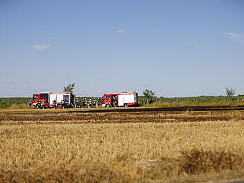 Zwei Feldbrände an einem Tag: Erneut Acker in Flammen Zwei Feldbrände an einem Tag: Erneut Acker in Flammen