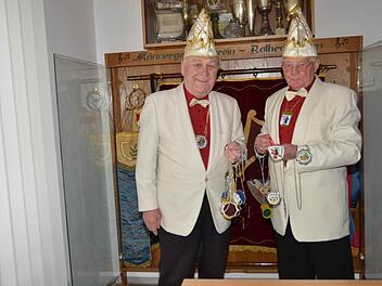 Karl Brodel (rechts) und Hans Möckel sind Drahtzieher und Altrecken, auf deren Rat der Elferrat heute noch großen Wert legt. Foto: K.-H. Hofmann