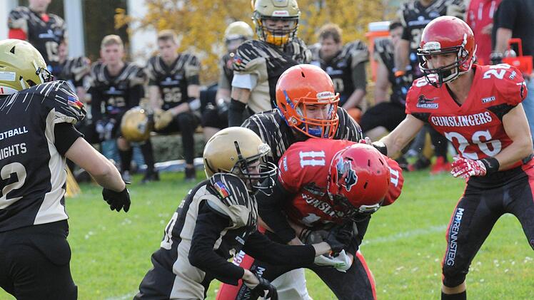 Ein Training der besonderen Art absolvierten die Dark Nights in Bad Kissingen mit den Sportkollegen aus Suhl. Foto: ssp