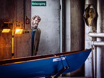 Behringer (Antoine Monot) ermittelt im elit&auml;ren Ruderclub Rivus. F&uuml;r die Mitglieder ist Rudern mehr als ein Sport, es sei eine Religion, wie einer der Ruderer erkl&auml;rt.