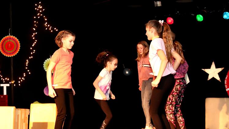 Die "Gummi-Queens" mit einem Gummi-Twist "Uptown Fun"    Foto: Johanna Blum