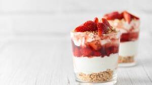 Erdbeer-Schichtdessert