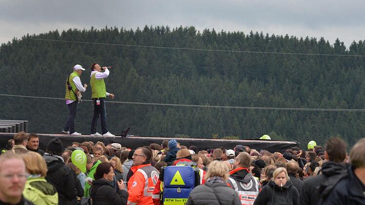 120 Einsatzkräfte vom BRK waren im Einsatz.  Fotos: Ronald Rinklef
