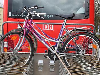 Radl drauf und los: Das Fahrradbus hilft, die Region auf zwei Rädern zu entdecken. Foto: Archiv/Dagmar Besand
