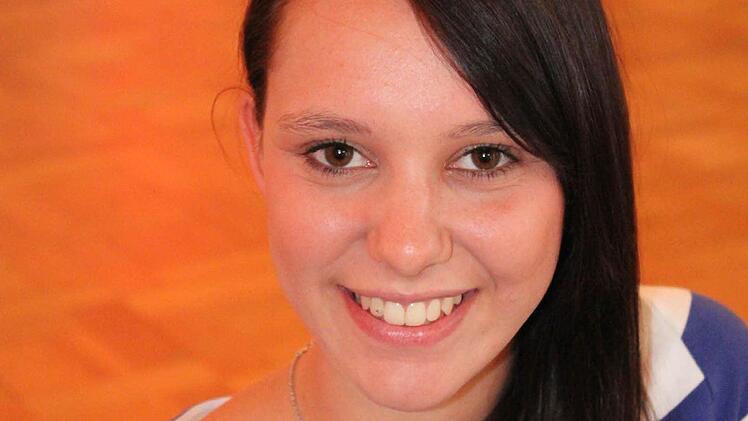 Mit in der Jury, die noch amtierende Rosenkönigin Luisa Matthes.