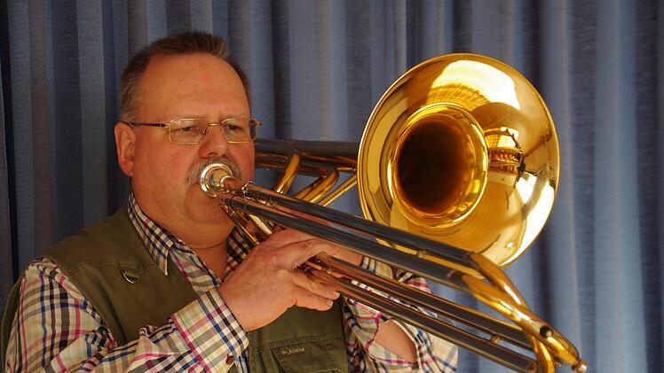 Seit 25 Jahren leitet Michael Franz den örtlichen Posaunenchor. Im zweiten Anlauf möchte das langjährige Ratsmitglied nun die Leitung der Gemeinde Nordhalben in die Hände nehmen.Marco Meißner