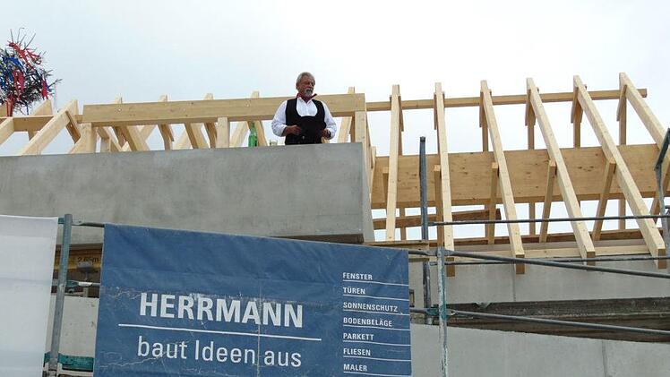 Der Richtspruch Foto: Petra Malbrich