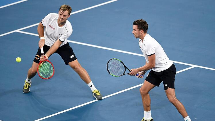 Kevin Krawietz (links) und Andreas Mies mussten sich bereits in der 1. Runde des ATP-Turniers in Adelaide verabschieden. dpa