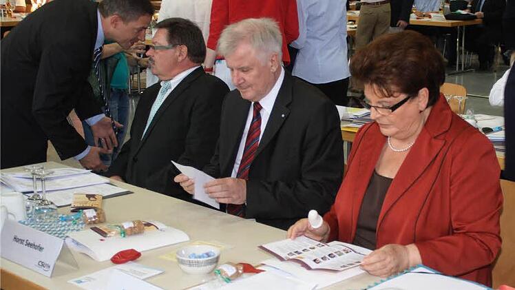 Bezirksvorsitzender Gerhard Eck, Horst Seehofer und Landtagspräsidentin Barbara Stamm Foto: Gerhard Bauer