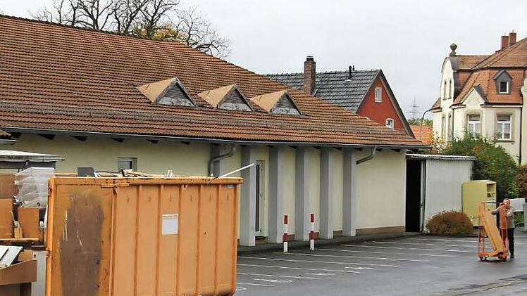 Seit der Räumung im Oktober, als das Inventar beseitigt wurde, steht der einstige Tegut-Markt leer. Die Zukunft der Immobilie ist noch ungewiss. Archiv-Foto: Ralf Kestel