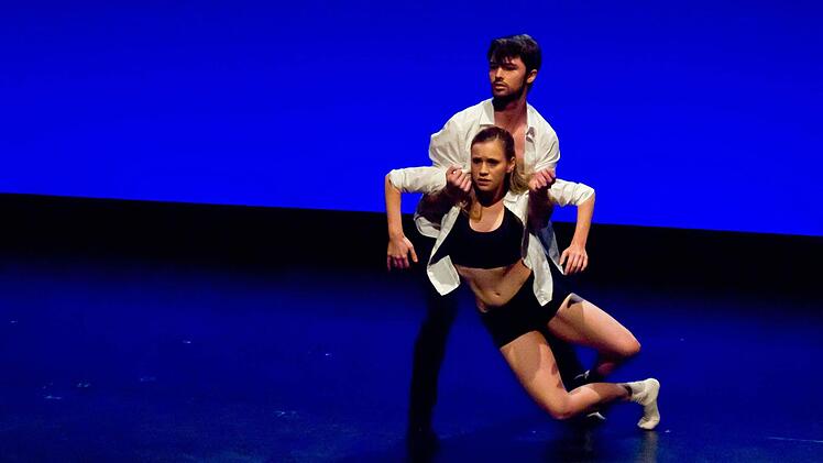 Impressionen vom Tanztheaterabend in der Coburger ReithalleFoto: Jochen Berger