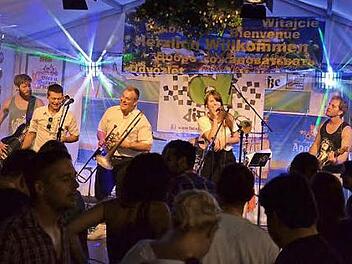 Die Band "Die Ska" aus dem Landkreis Kronach brachte beim Bierfestival in Berlin die Bühne zum Beben. Foto: privat