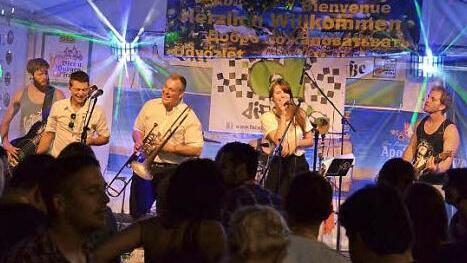 Die Band "Die Ska" aus dem Landkreis Kronach brachte beim Bierfestival in Berlin die Bühne zum Beben. Foto: privat