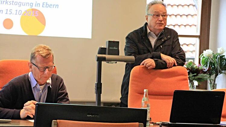 Franz Zeheter, Zweiter Vorsitzender der VHS Ebern, sprach, wie er sagte quasi als "Abschiedsreferent" ein Grußwort.