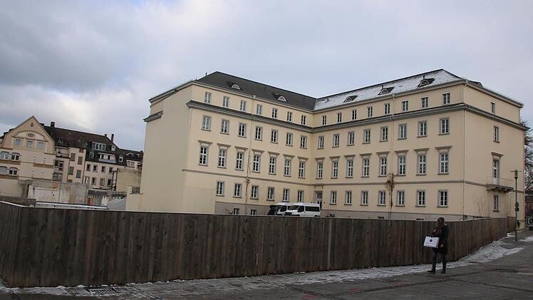 Nächster Prüfstein Ende Februar: Gibt es ein Angebot für das Ex-Steigenberger? Foto: Ralf Ruppert