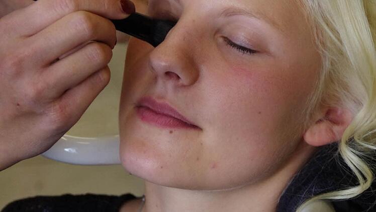 Friseurtermin für das Kronacher Christkind. Foto: Marco Meißner