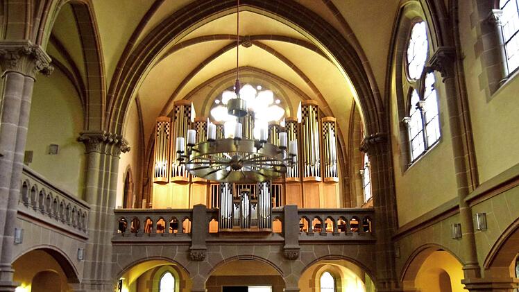 Der Lichtenfelser Orgelsommer findet in der Martin-Luther-Kirche statt. Das nächste Konzert ist am Mittwoch, 19. September, mit Goldberg-Variationen von Bach geplant. Foto: Andreas Welz