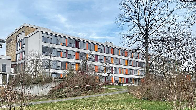 Moderne Technik in den nicht mehr ganz so modernen R&auml;umen: Die Ha&szlig;berg-Kliniken gehen den digitalen Weg.