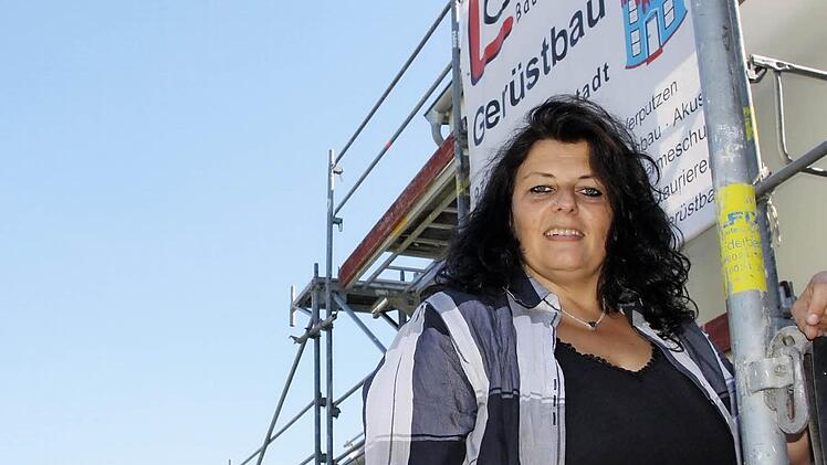 Ulrike Lochner-Erhard weiß, dass man sich auf dem Bau schon durchboxen und selbstbewusst auftreten muss. Fotos: Ralf Ruppert