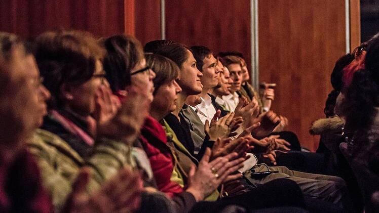Impressionen von Max Uthoffs Coburg-Gastspiel im Kongresshaus: Blick ins Publikum.Foto: Jochen Berger