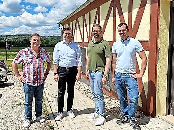 FDP-Abgeordnete setzen auf Verlässlichkeit für regionale Erzeuger: Hendrik Rässler, Christoph Skutella, Sebastian Körber und Tobias Lukoschek (von links).