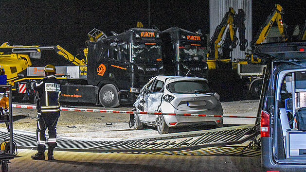 Gr&uuml;nsfeld (Baden-W&uuml;rttemberg): Zerst&ouml;rungsfahrt mit Bagger endet t&ouml;dlich
