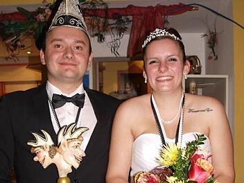 Gerade erst verheiratet, jetzt Prinzenpaar: Julia und Andreas Redel. Foto: Thomas Weichert