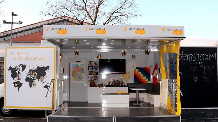 Das Sternsingermobil wartet auf seine Gäste.   Foto: Johanna Blum