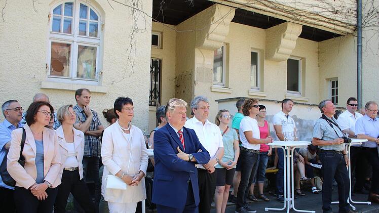 Die Sanierung des Spinnstuben-Ensembles hat begonnen. Foto: Jürgen Gärtner