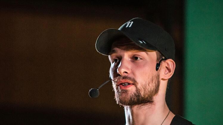 "9 Tage wach": Impressionen von der Erlebnislesung mit Eric und Edith Stehfest in NeustadtFoto: Jochen Berger