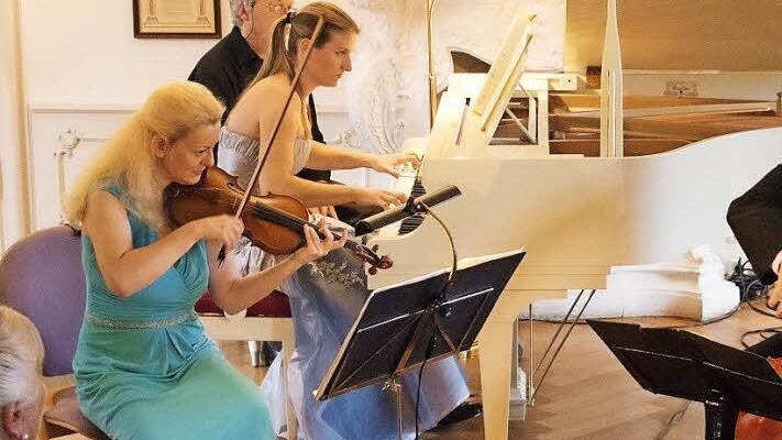Ein großes Konzert im kleinen Saal bot das "Trio Virtuoso München". Foto: Mariell Dörrschmidt