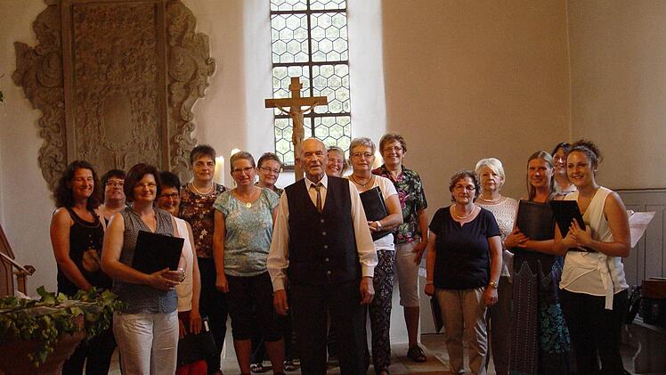 Gruppe "Singweiber", Leitung Fritz Müller. Foto: Brigitta Kempe-Wolf