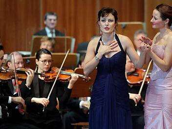 Anna Gütter und Nadja Merzyn beim Neujahrskonzert der Stadt Coburg.  Fotos: TimoGeldner