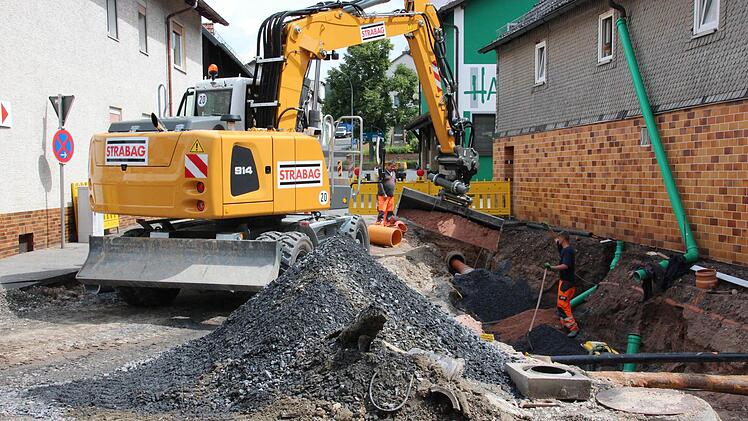 In der Ortsdurchfahrt von Mitwitz wird gebaut.  Foto: Friedwald Schedel