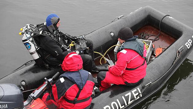 Am Sonntagnachmittag lief am Main eine gro&szlig;e Suchaktion nach einer vermissten Frau. Symbolfoto: Fricke/News5
