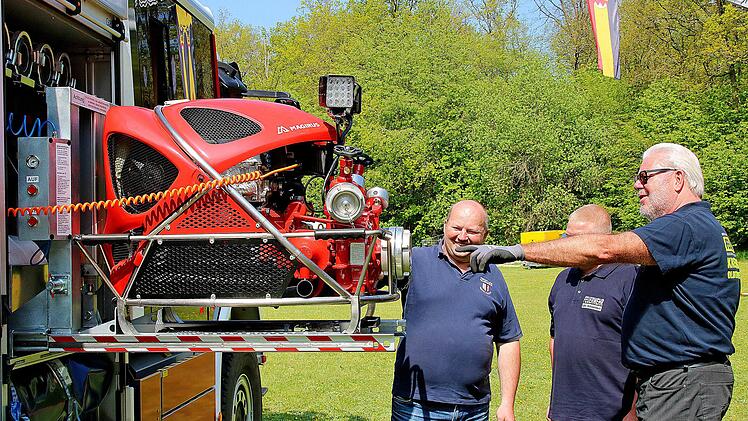 140 Jahre feierte die Feuerwehr Kleinwenkheim im vergangenen Jahr unter anderem auch mit einer Fahrzeugschau.  Foto: Archiv/Dieter Britz